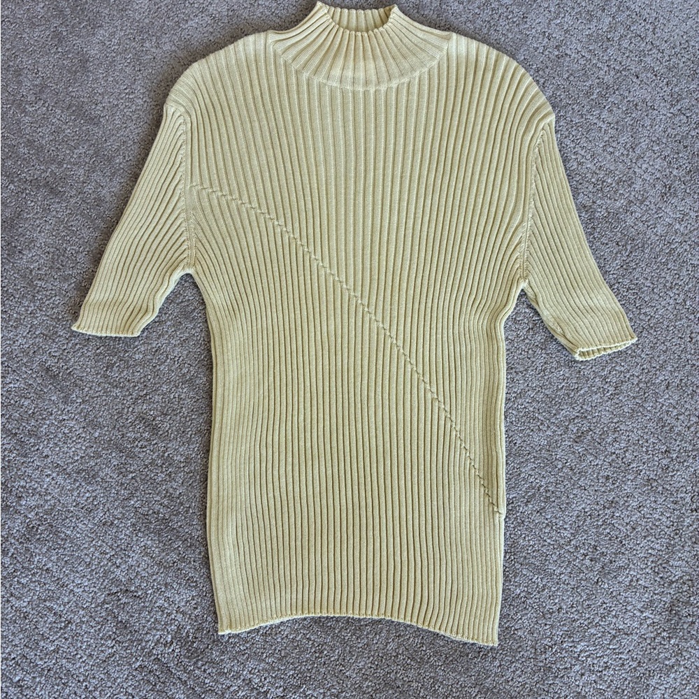 Laurèl by Escada, Italian knit mock neck short sleeve top